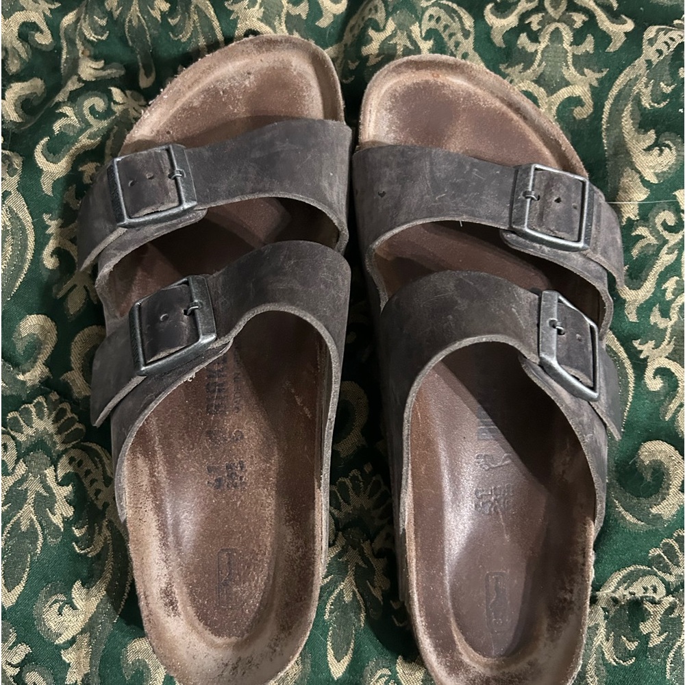 Birkenstock leather sandals sz 41